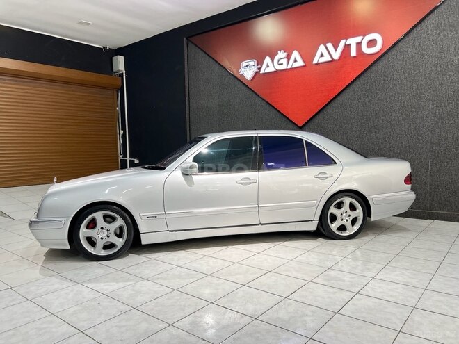 Mercedes E 320 2001, 277,000 km - 3.2 l - Sumqayıt