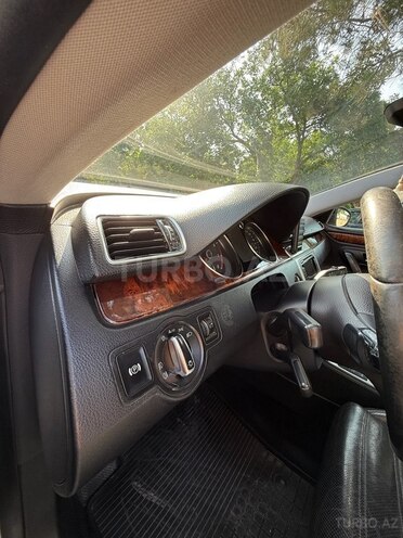 Volkswagen Passat CC-12