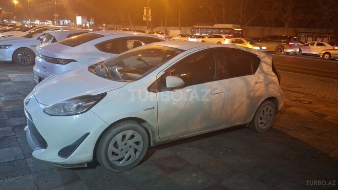 Toyota Aqua 2018, 70,000 km - 1.5 l - Bakı