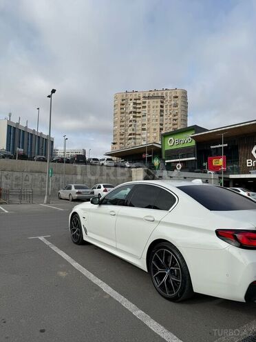 BMW 530e 2022, 42,000 km - 2.0 l - Bakı