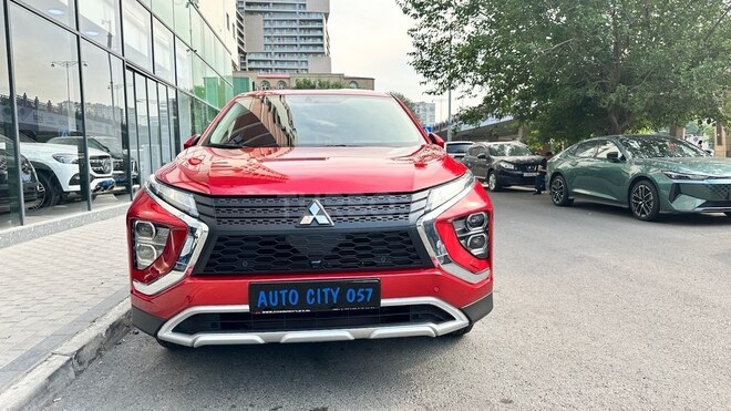 Mitsubishi Eclipse Cross-1