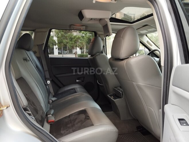 Jeep Grand Cherokee 2006, 36,000 km - 6.1 l - Bakı
