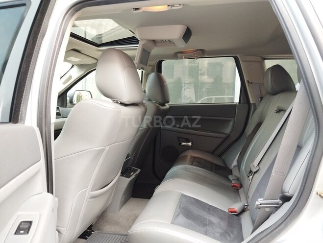 Jeep Grand Cherokee 2006, 36,000 km - 6.1 l - Bakı