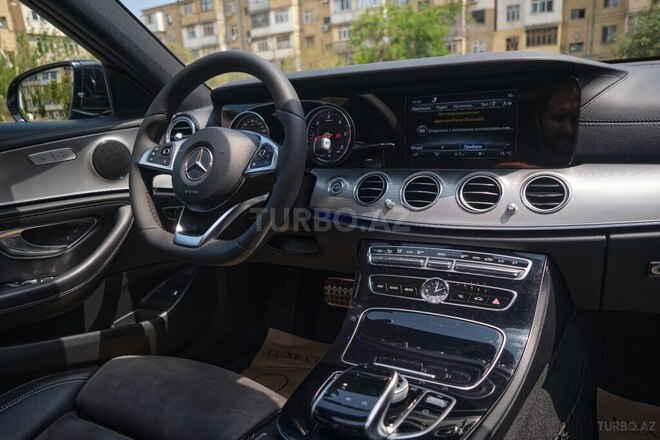 Mercedes E 220 d 2018, 169,000 km - 2.0 l - Bakı