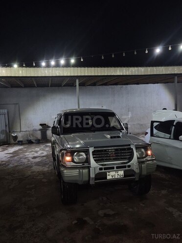 Mitsubishi Pajero 1994, 420,000 km - 2.8 л - Bakı