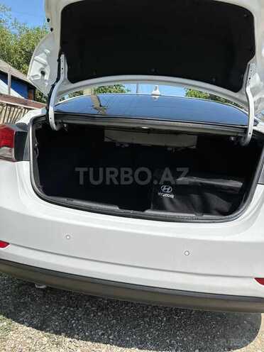 Hyundai Elantra 2015, 251,731 km - 1.8 l - Bərdə