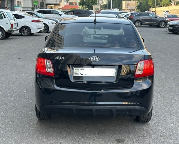 Kia Rio 2009, 241,000 km - 1.6 l - Bakı