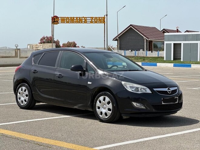 Opel Astra 2010, 278,000 km - 1.4 л - Sumqayıt