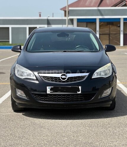 Opel Astra 2010, 278,000 km - 1.4 л - Sumqayıt