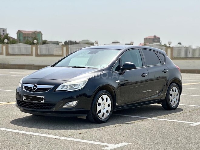 Opel Astra 2010, 278,000 km - 1.4 л - Sumqayıt