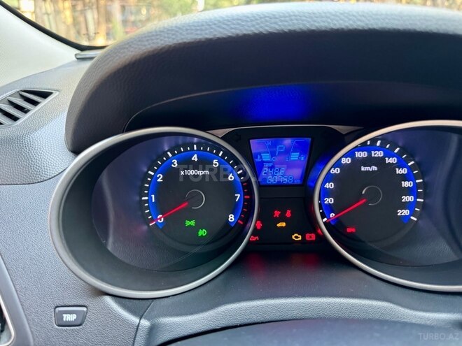 Hyundai ix35 2013, 60,758 km - 2.0 l - Sumqayıt