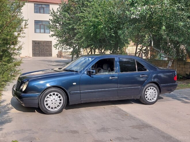 Mercedes E 230 1995, 318,312 km - 2.3 l - Şirvan