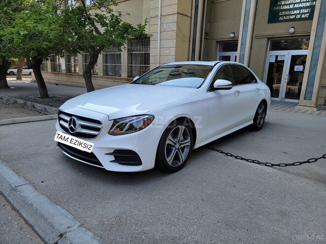 Mercedes E 300-1