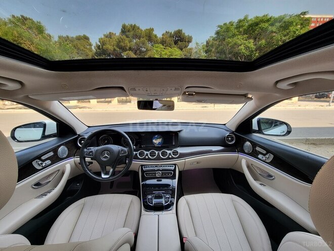Mercedes E 300-12