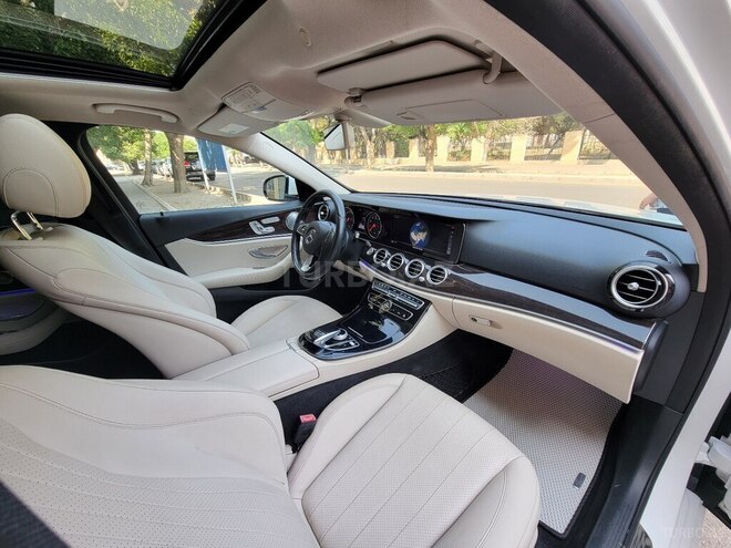 Mercedes E 300-18