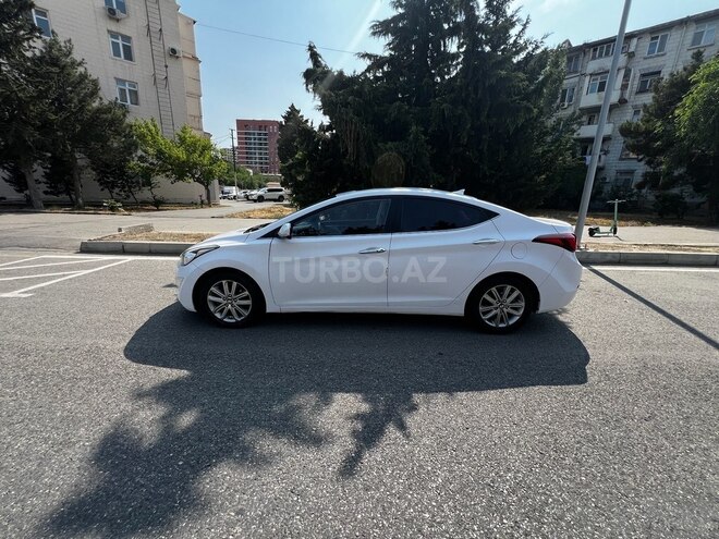 Hyundai Avante 2015, 175,555 km - 1.6 l - Bakı