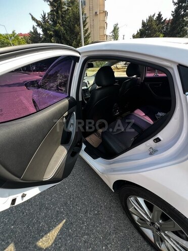 Hyundai Avante 2015, 175,555 km - 1.6 l - Bakı