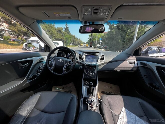 Hyundai Avante 2015, 175,555 km - 1.6 l - Bakı