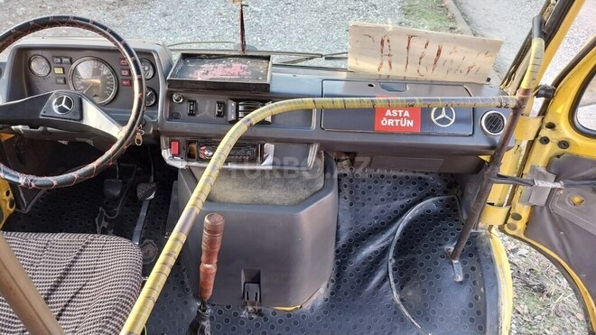 Mercedes 208 D 1992, 350,865 km - 2.3 l - Tərtər