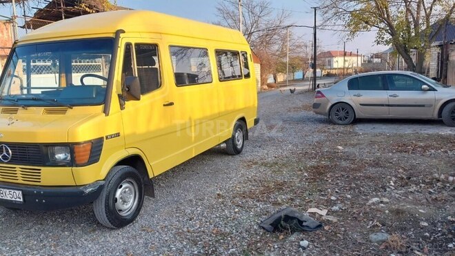 Mercedes 208 D 1992, 350,865 km - 2.3 l - Tərtər