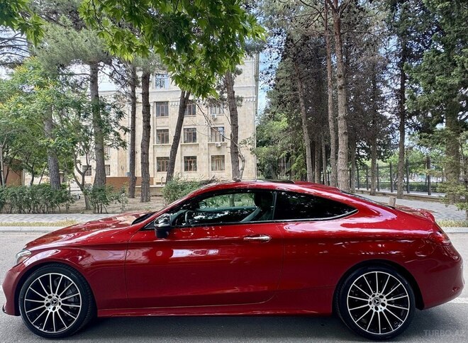 Mercedes C 300 2018, 135,000 km - 2.0 l - Bakı