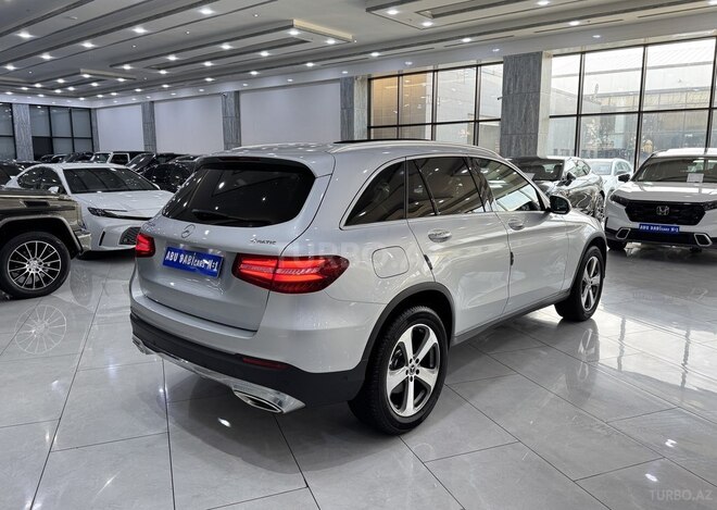 Mercedes GLC 300 4MATIC 2018, 109,600 km - 2.0 l - Bakı