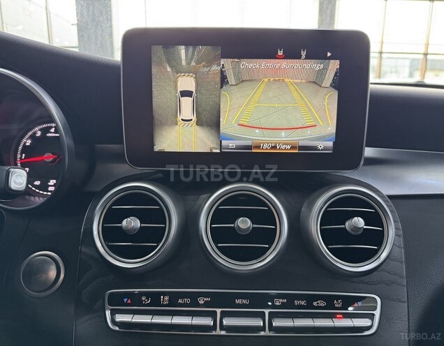 Mercedes GLC 300 4MATIC 2018, 109,600 km - 2.0 l - Bakı