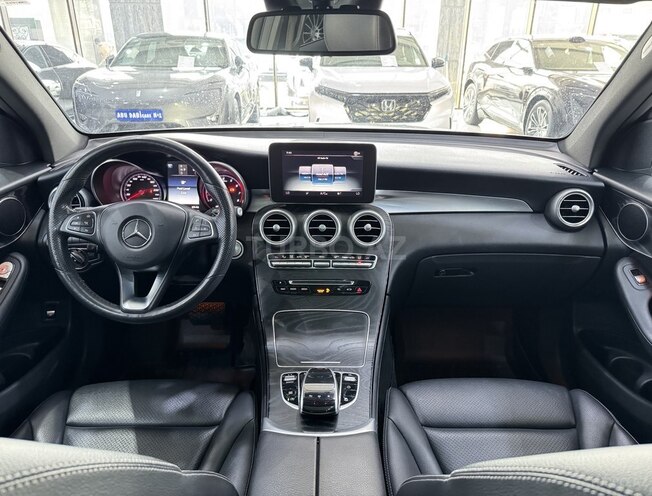 Mercedes GLC 300 4MATIC 2018, 109,600 km - 2.0 l - Bakı