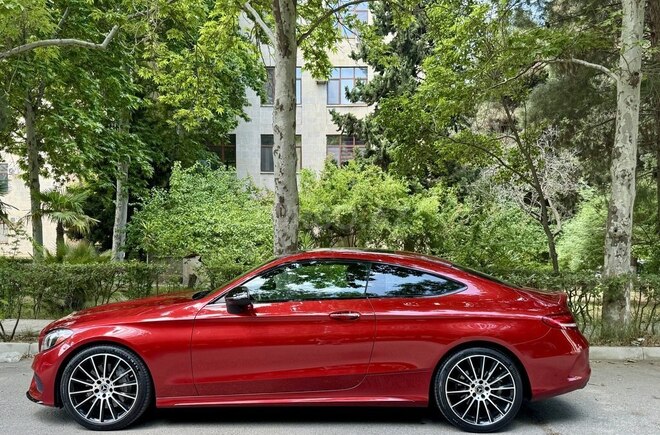Mercedes C 300 2018, 135,000 km - 2.0 l - Bakı