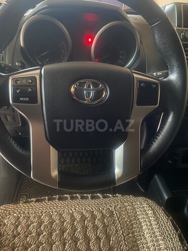 Toyota Land Cruiser Prado-9