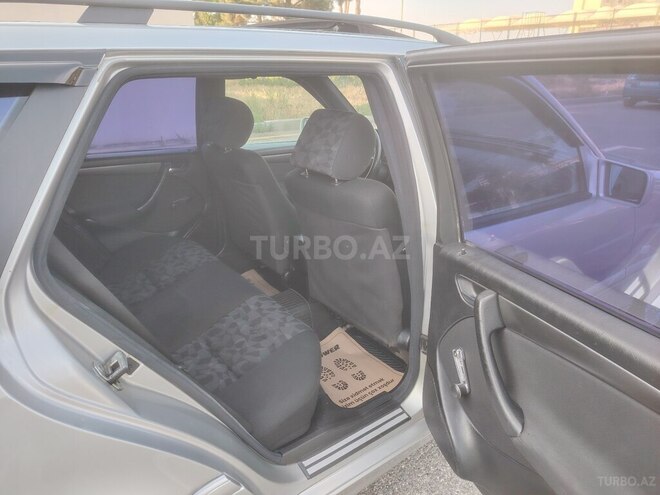 Mercedes C 180 1999, 331,000 km - 1.8 l - Sumqayıt