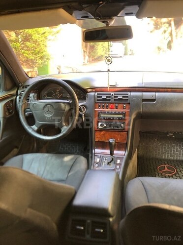 Mercedes E 230 1997, 600,000 km - 2.3 l - Bakı