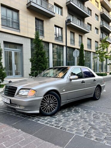 Mercedes C 200 1998, 444,000 km - 2.0 l - Bakı