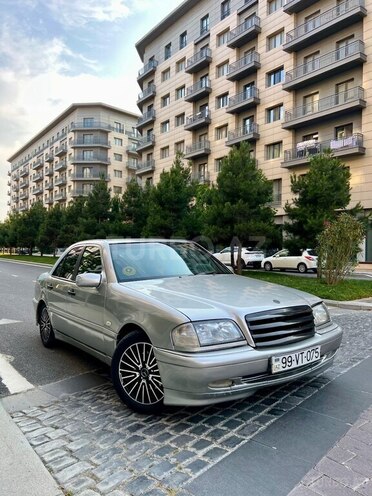 Mercedes C 200 1998, 444,000 km - 2.0 l - Bakı