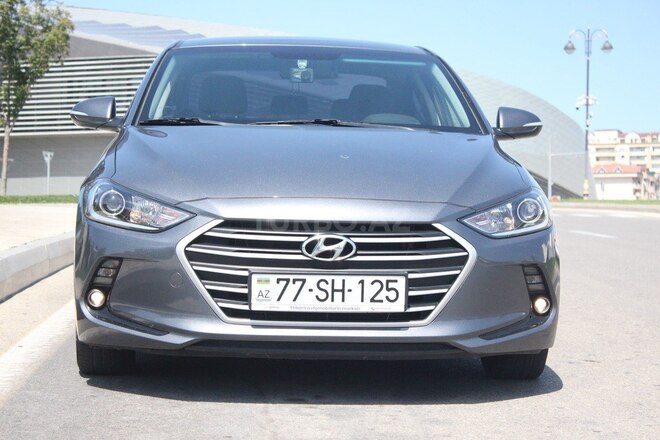 Hyundai Avante 2018, 140,000 km - 1.6 л - Bakı