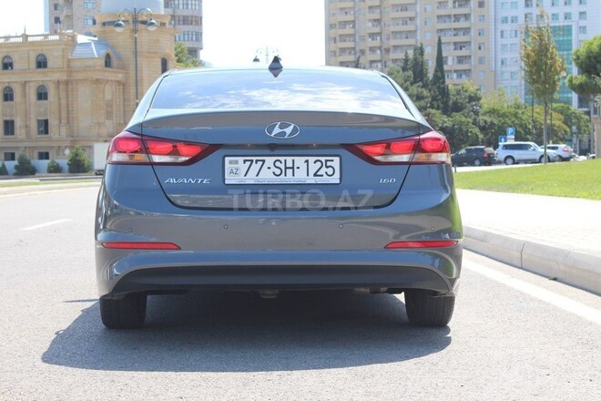 Hyundai Avante 2018, 140,000 km - 1.6 л - Bakı