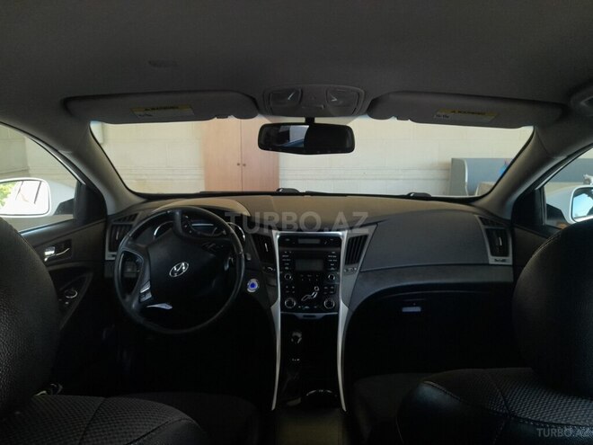 Hyundai Sonata 2013, 181,000 km - 2.0 l - Qazax