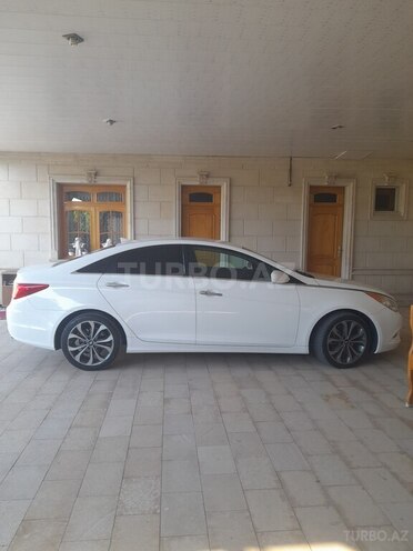 Hyundai Sonata 2013, 181,000 km - 2.0 l - Qazax