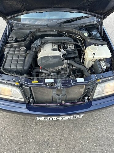 Mercedes C 200 1999, 156,000 km - 2.0 л - Bakı