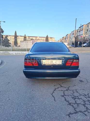 Mercedes E 240 2000, 557,443 km - 2.6 l - Bakı