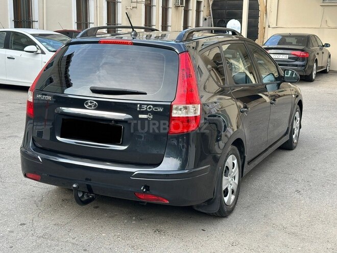 Hyundai i30 2010, 297,000 km - 1.4 л - Bakı