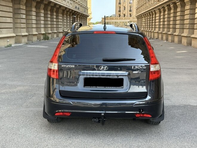 Hyundai i30 2010, 297,000 km - 1.4 л - Bakı
