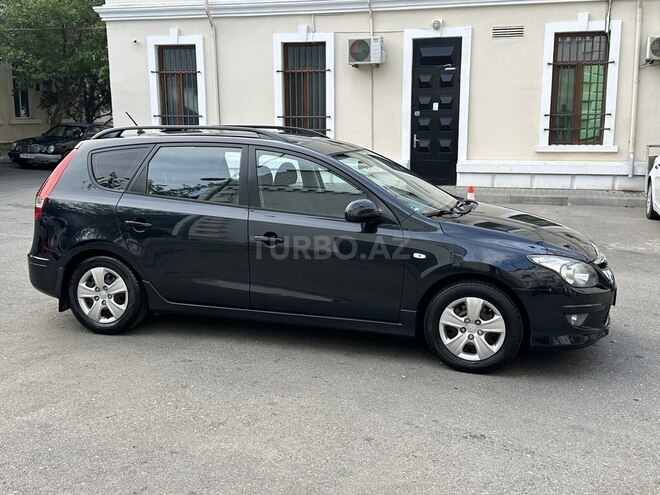 Hyundai i30 2010, 297,000 km - 1.4 л - Bakı