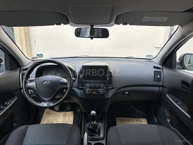 Hyundai i30 2010, 297,000 km - 1.4 л - Bakı