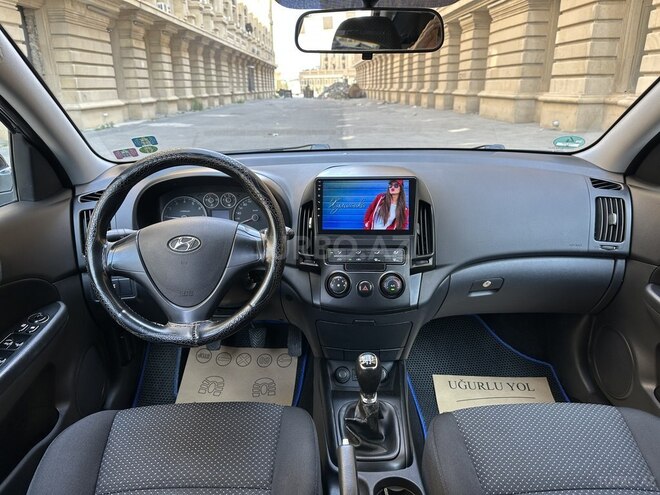 Hyundai i30 2010, 297,000 km - 1.4 л - Bakı
