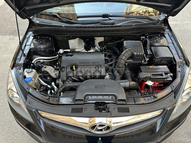 Hyundai i30 2010, 297,000 km - 1.4 л - Bakı