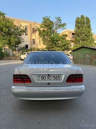 Mercedes E 240 2000, 295,214 km - 2.6 l - Bakı