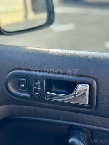 Volkswagen Jetta-11