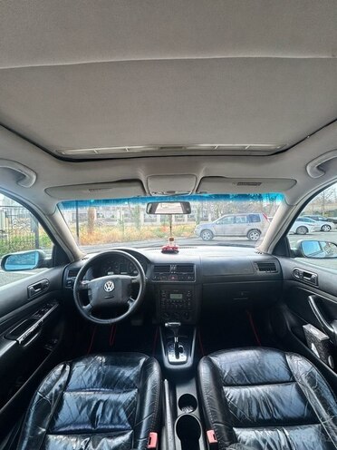 Volkswagen Jetta-13