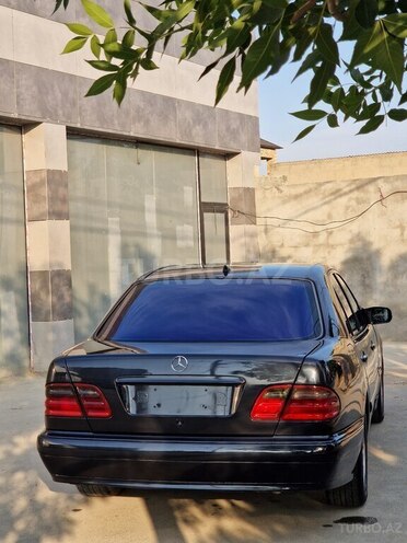 Mercedes E 220 d 1999, 382,451 km - 2.2 l - Bakı